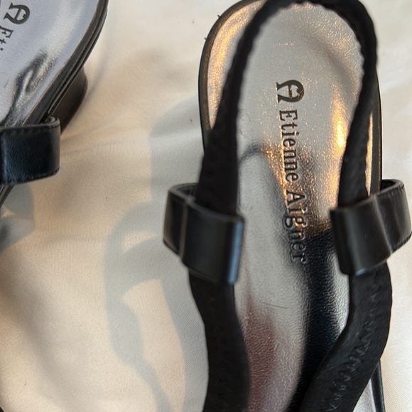 Black Open Toe Strappy Low Heel - Picture 7 of 8